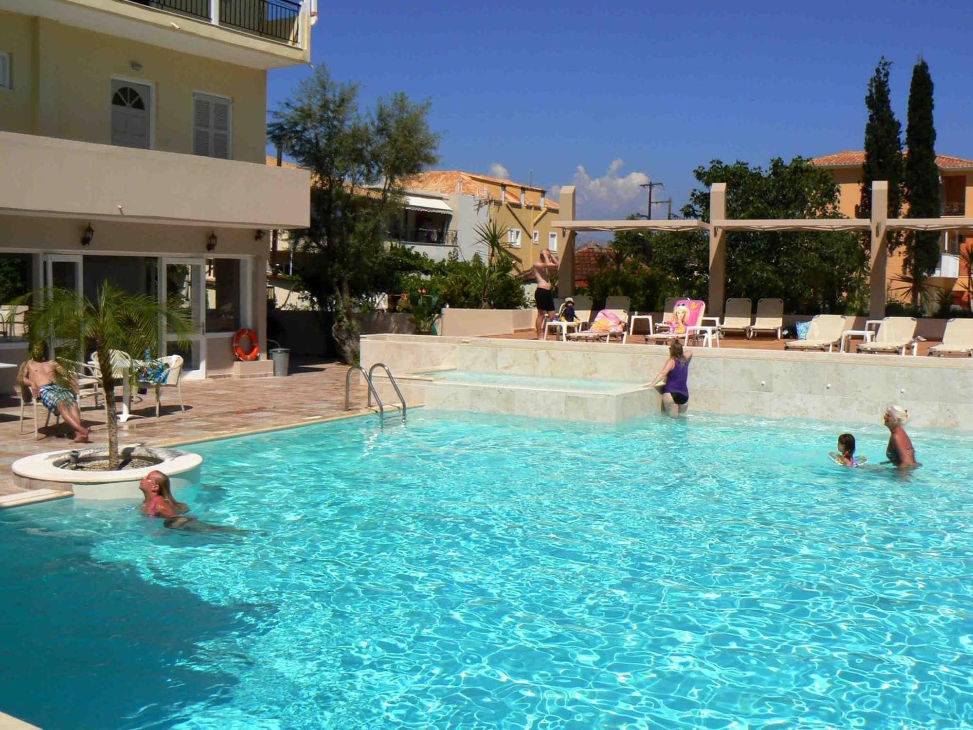 Happyland Hotel Apartments Nydri  Zewnętrze zdjęcie